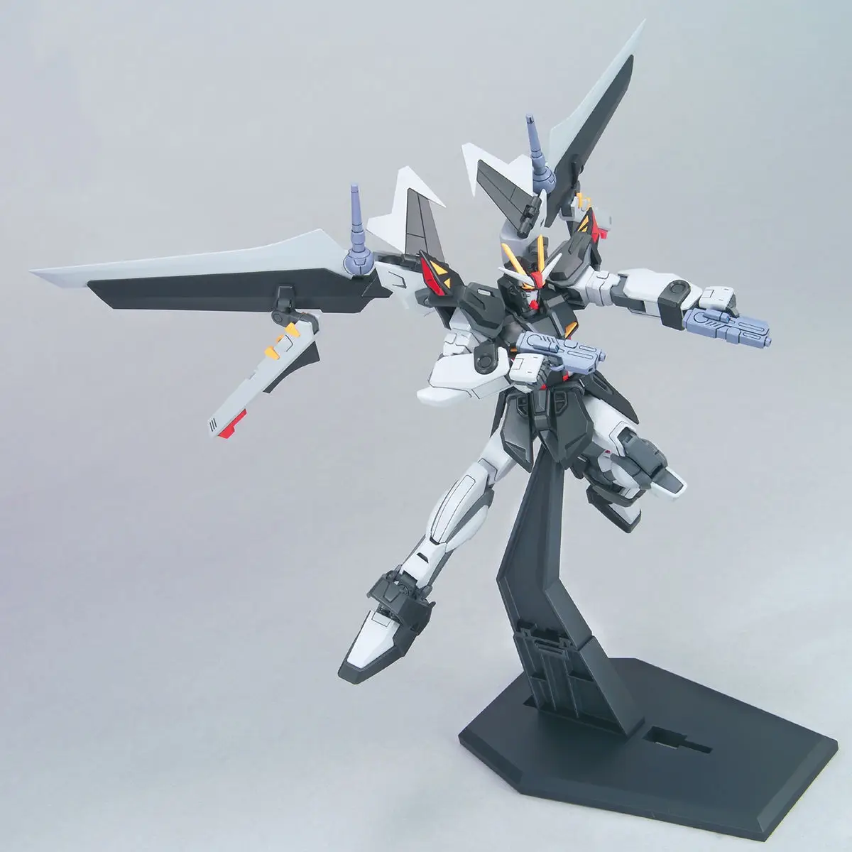 Mô hình Gundam HG 1/144 GAT-X105E Strike Noir Gundam - Bandai